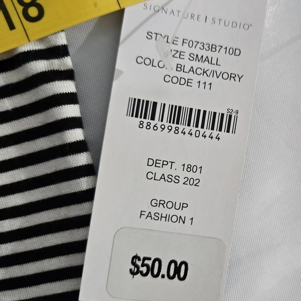 Signature Studio Top Sz Small Nwt Long Black & Ivory Stripe Cap Sleeve - Picture 4 of 7